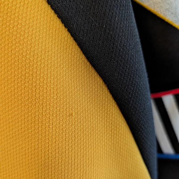 Vintage Hummel Sweater (Large) - Early 2000's - Picture 9 of 12